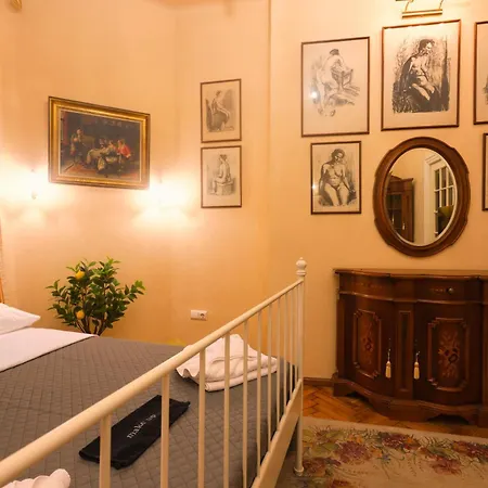 Classic Elegant - Calea Victoriei - Pumo *